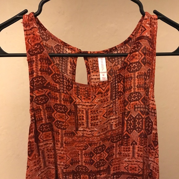 Top - Picture 4 of 7